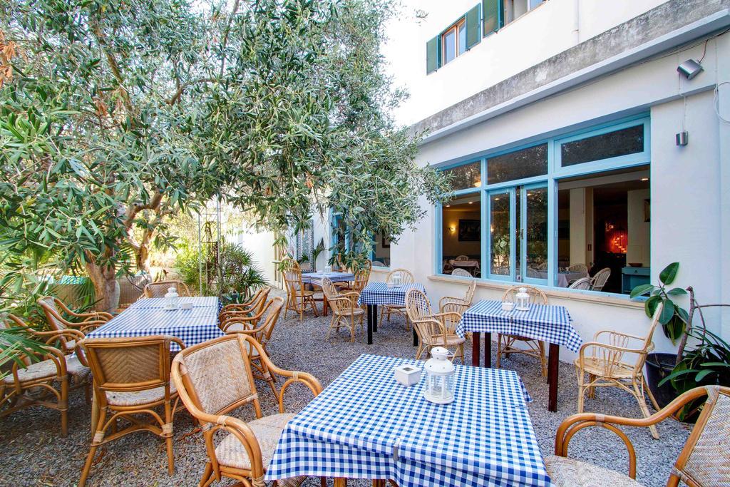 Hostal Paris Port de Pollenca Exterior photo